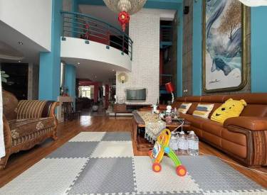 急售三跃四跃五，采光好有两车位