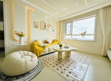 国瑞城婚装两室一厅出售