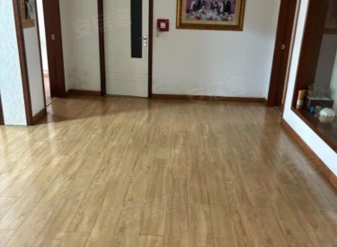 金苑华城 4室2厅2卫 182平米