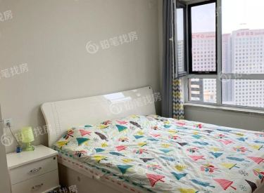 地铁口旁万科明天广场 精装修家具家电齐全 小区环境好拎包就住