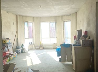 融创海逸长州 3室2厅2卫 清水