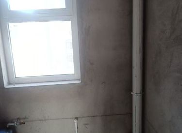 德商春天里 3室1厅1卫 清水