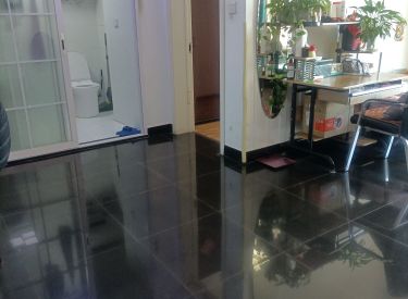 水润年华 2室1厅1卫 精装