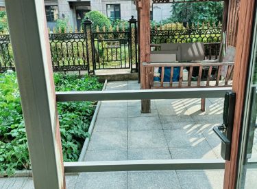 融创海逸长州 2室2厅1卫 豪华装修