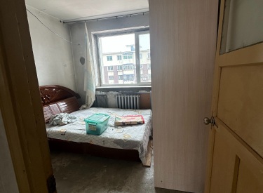 上园小区 2室1厅1卫 清水