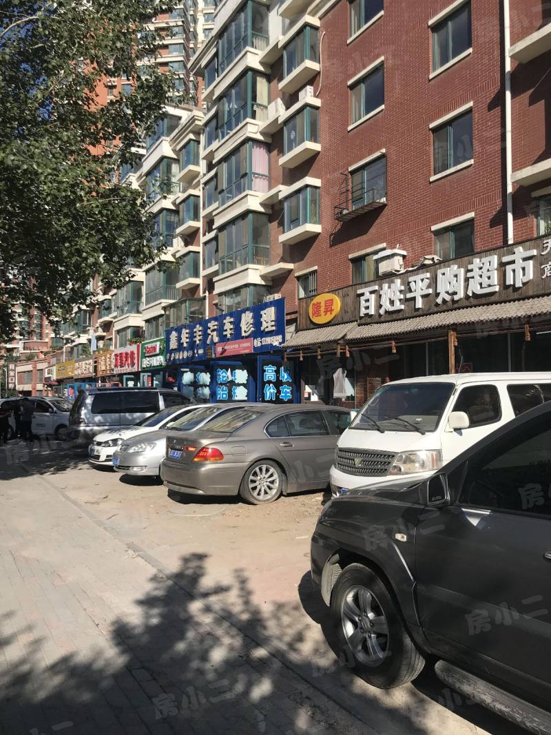 中油吉力街小区园区图片