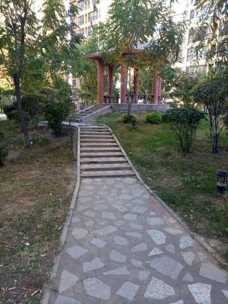 东远国际花园园区图片