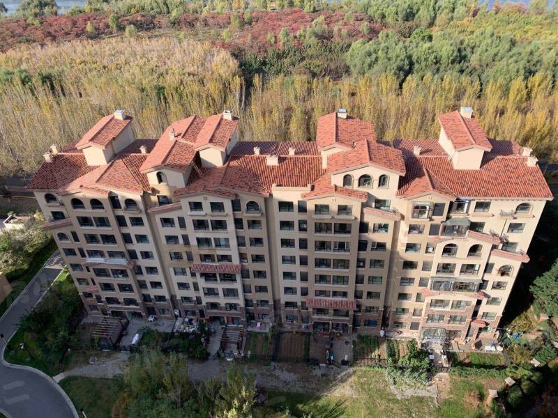 荣盛香缇澜山二期园区图片