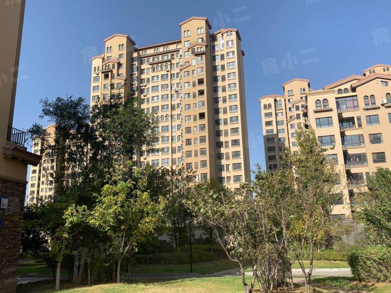 荣盛香缇澜山二期园区图片