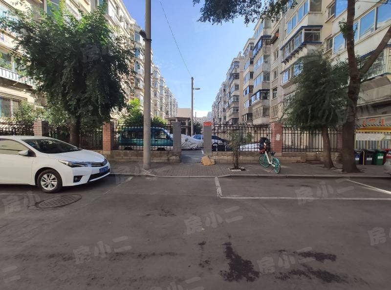 保工怡园园区图片