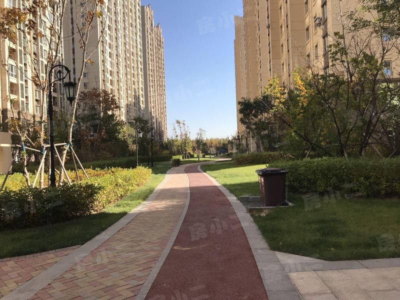 孔雀城英国宫1期园区图片