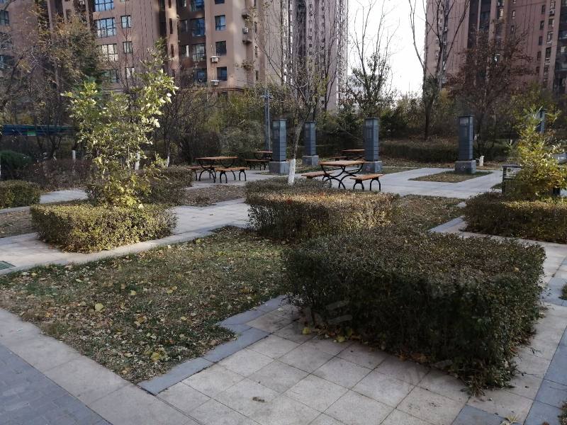 名流印象四期五期园区图片