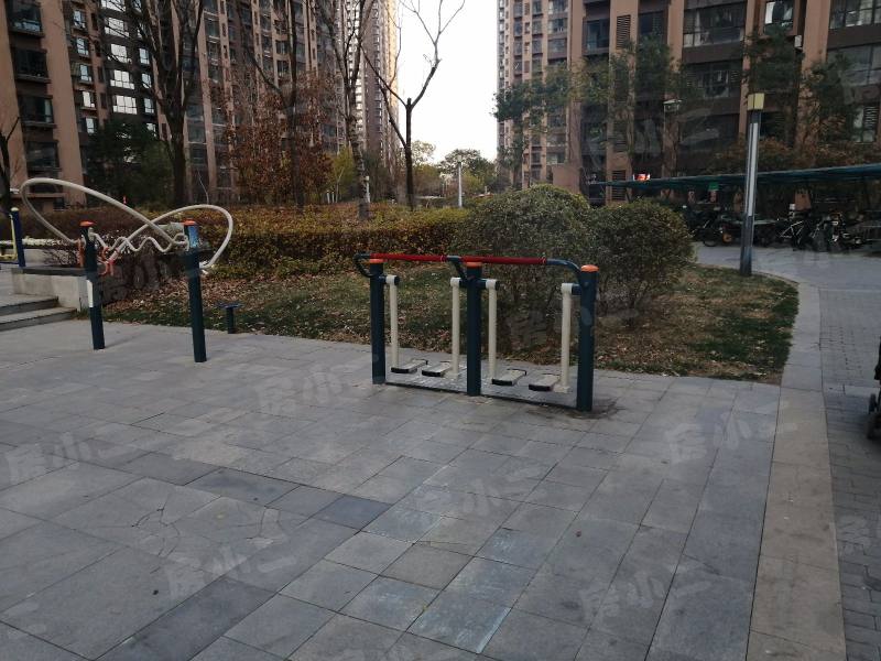 名流印象四期五期园区图片