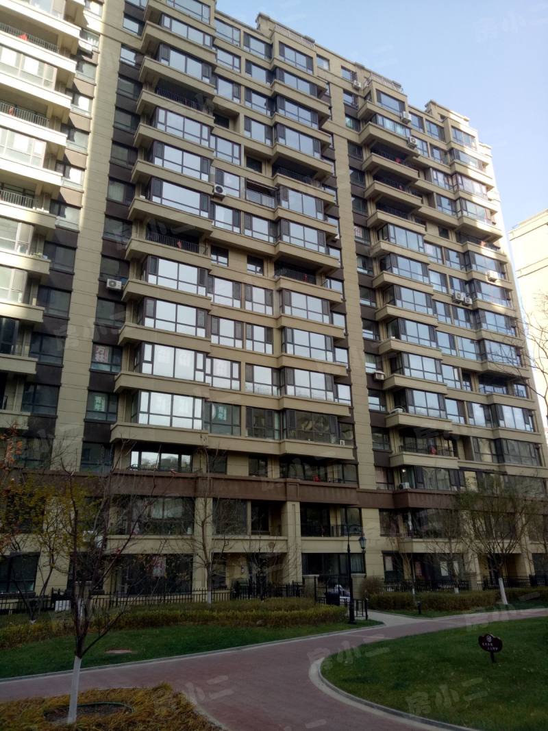 中铁香湖园区图片