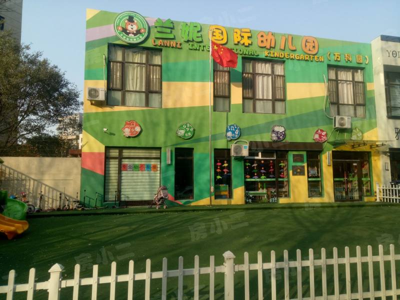 中铁香湖园区图片