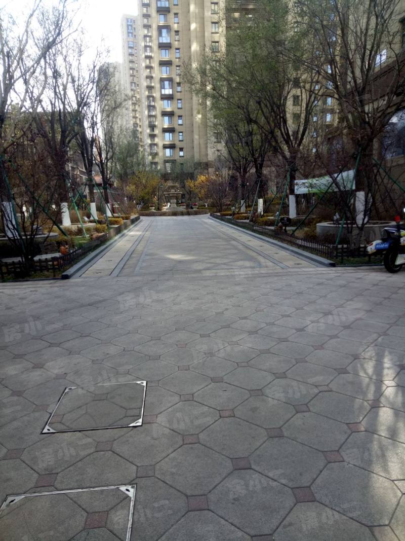 中铁香湖园区图片