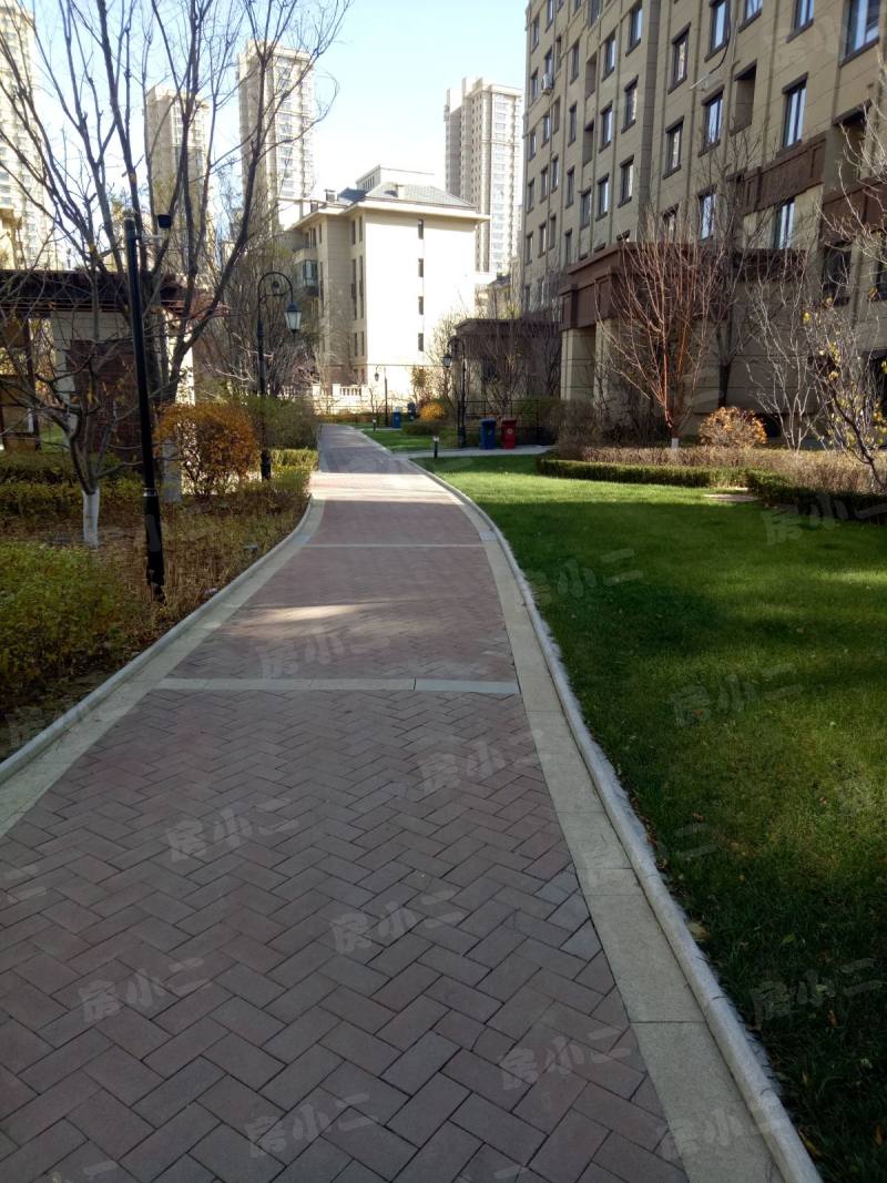 中铁香湖园区图片