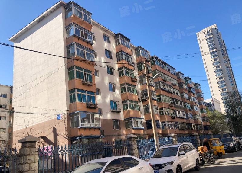 泾河小区园区图片