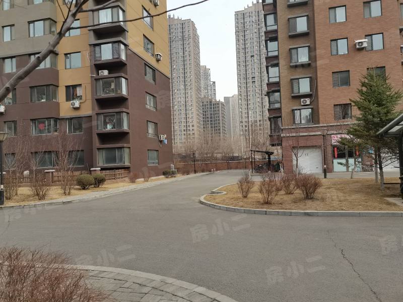 瑞士风情小镇三期铂邸园区图片