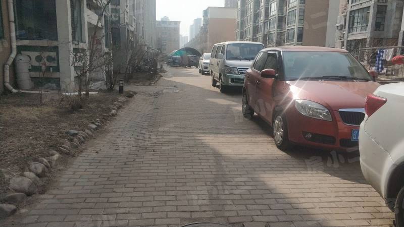 风和日丽小区园区图片