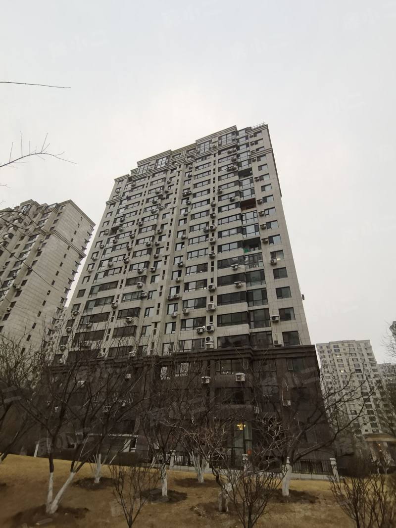 依云首府园区图片