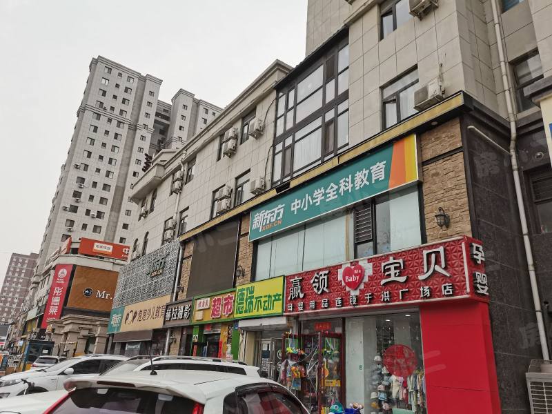 依云首府园区图片