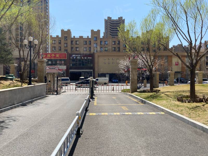 恒大翡翠华庭园区图片