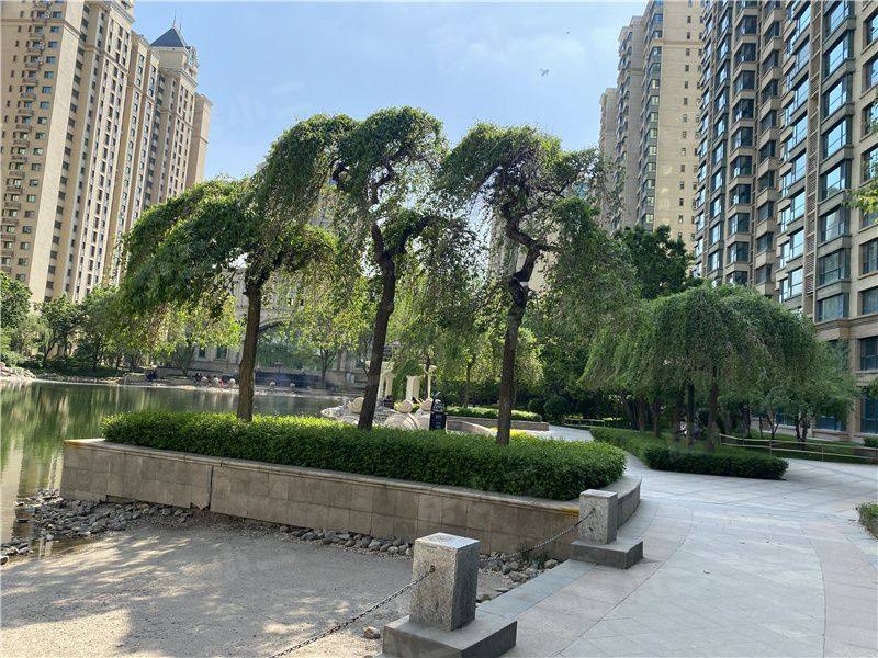 恒大江湾一期二期园区图片