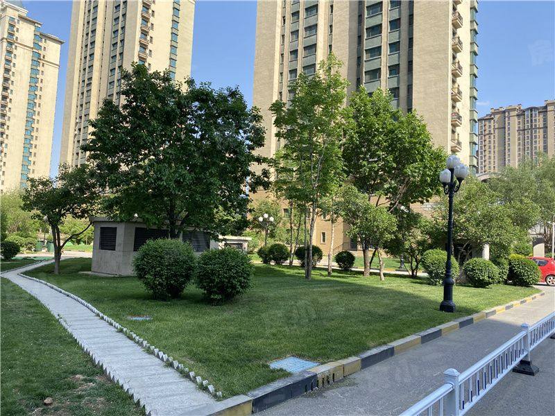 恒大江湾一期二期园区图片