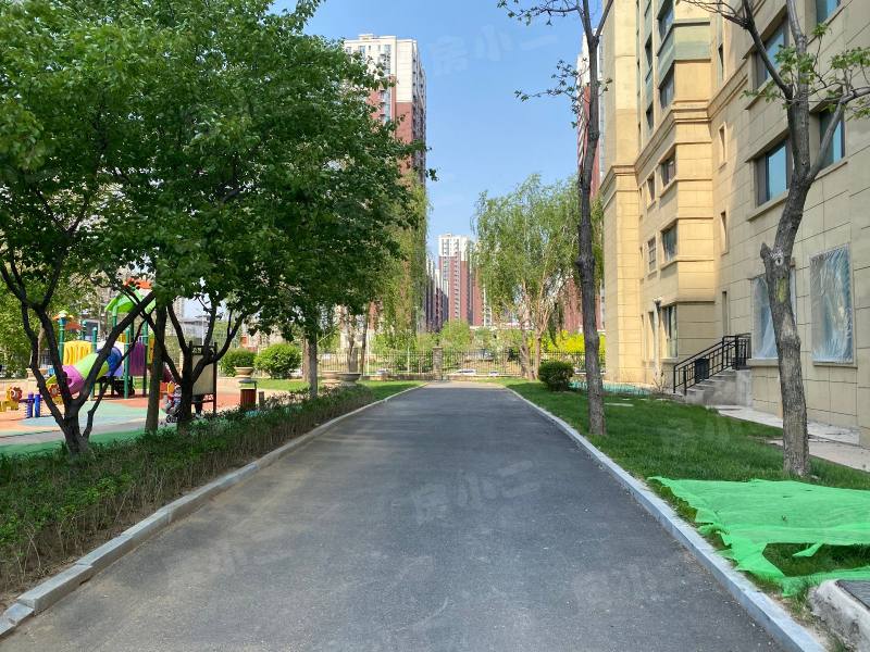 恒大江湾一期二期园区图片