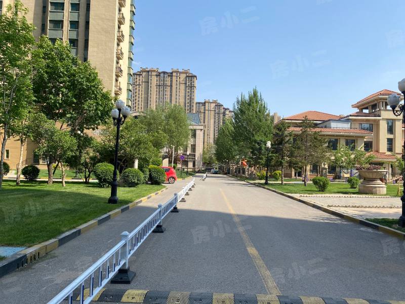 恒大江湾一期二期园区图片