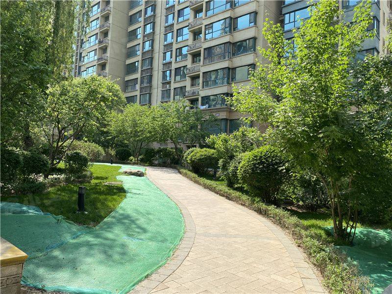 恒大江湾一期二期园区图片