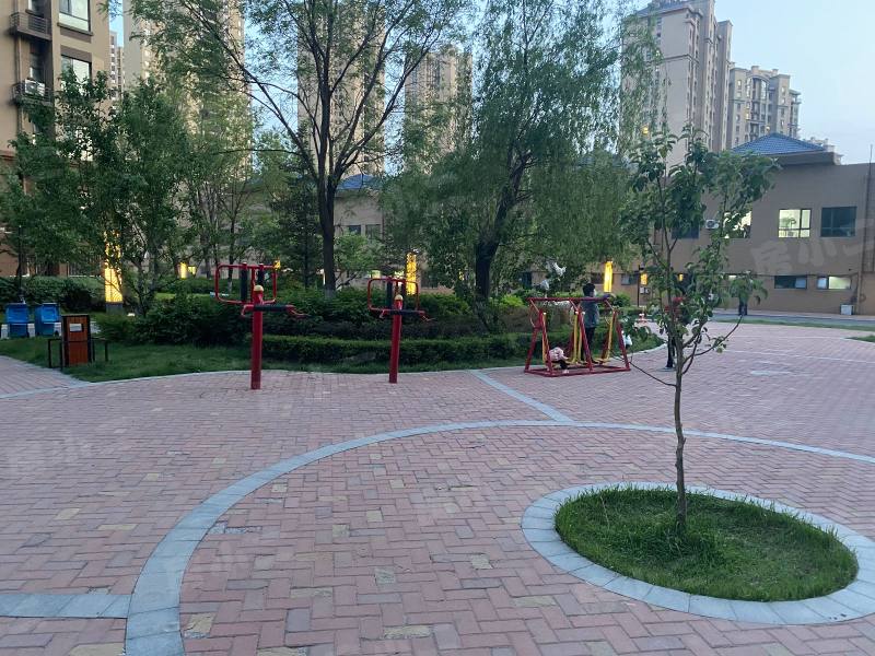 荣盛紫提东郡二期园区图片