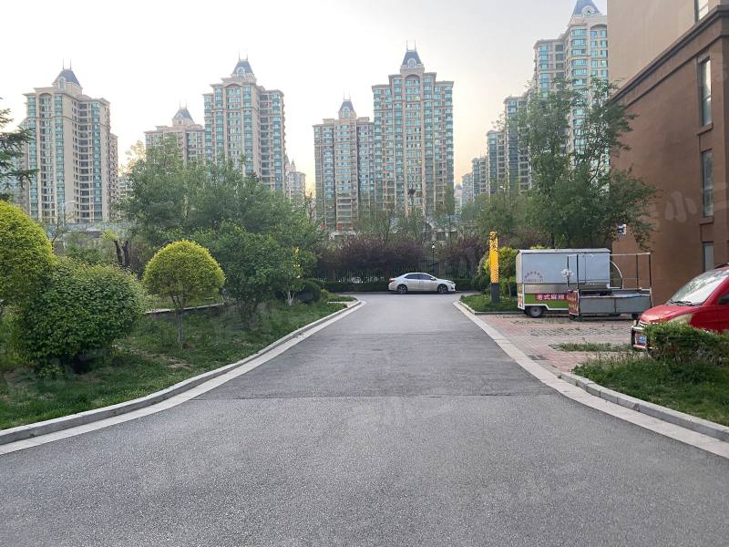 荣盛紫提东郡二期园区图片