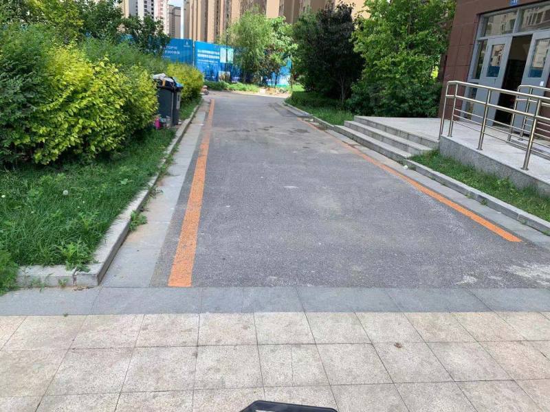 荣盛坤湖郦舍二期园区图片