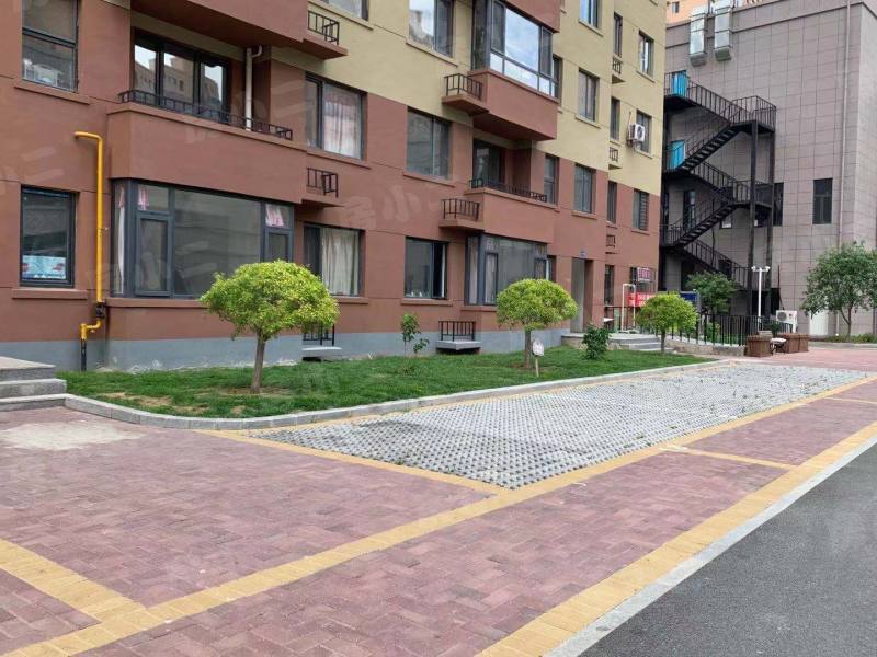 阳光幸福里园区图片