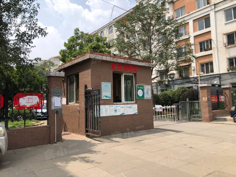 世纪新城西区园区图片