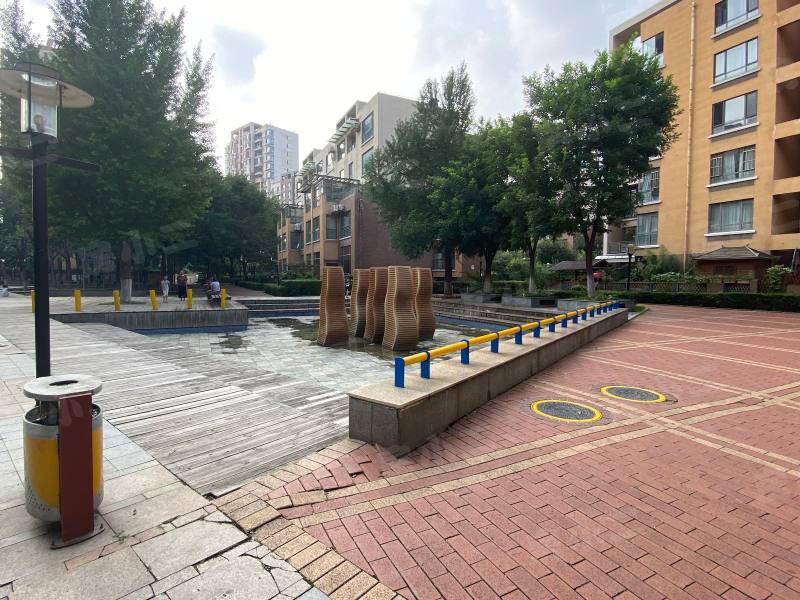 万科金色家园园区图片