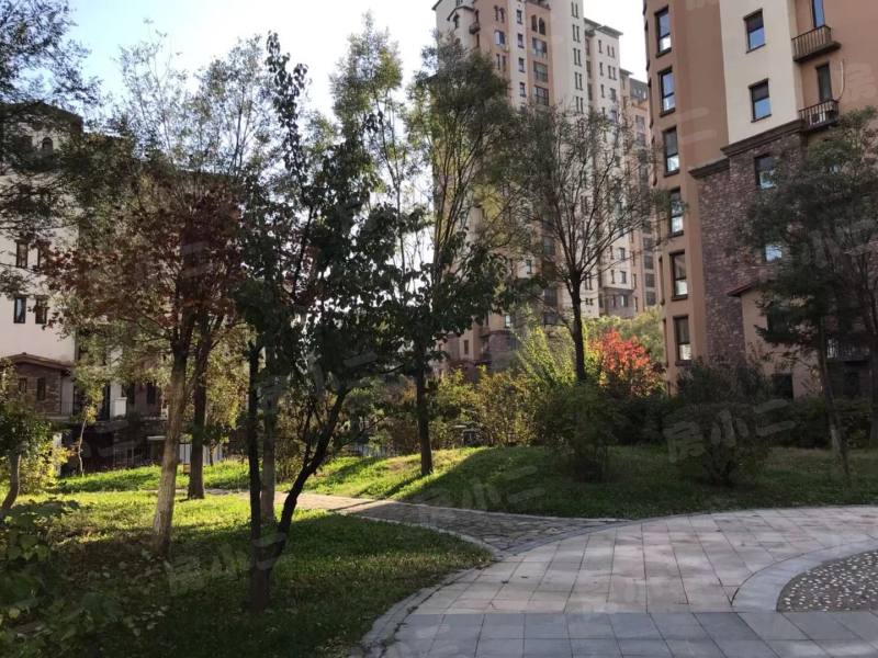 绿地大溪地园区图片
