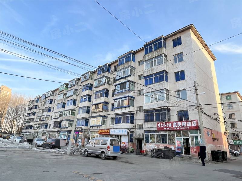 靓马新村园区图片