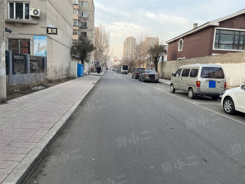 靓马鹏泰花园园区图片