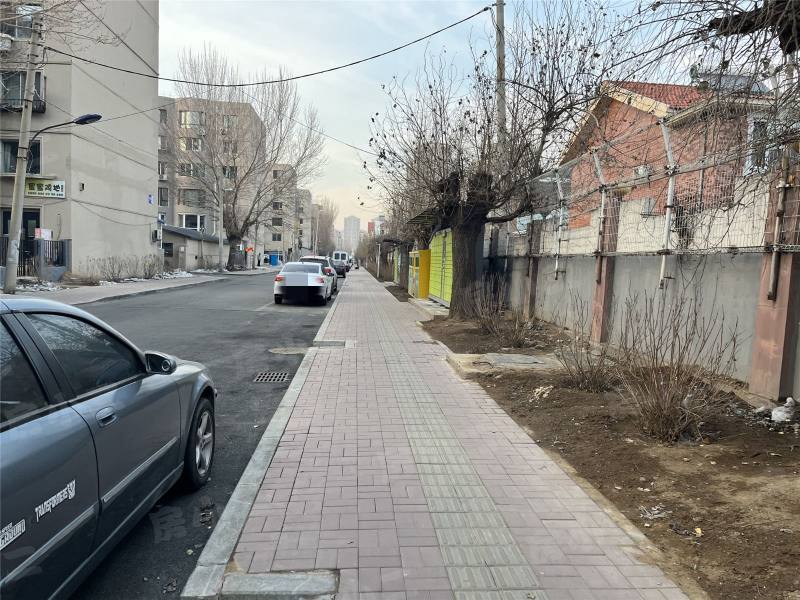 靓马鹏泰花园园区图片