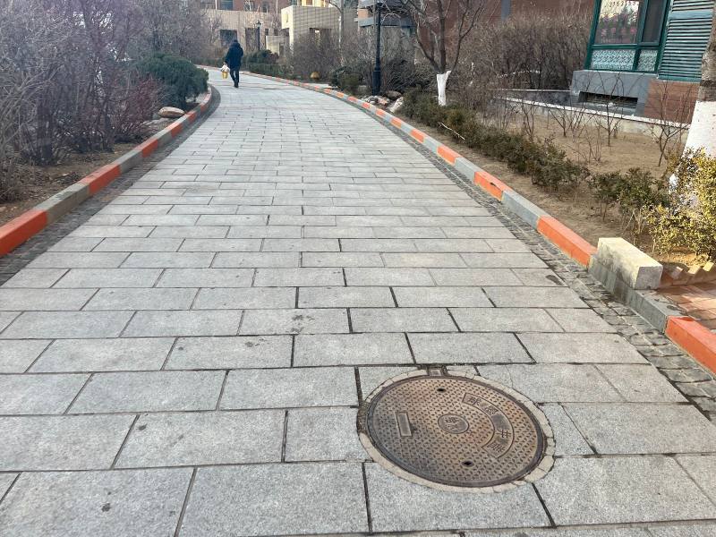 泊岸华庭园区图片