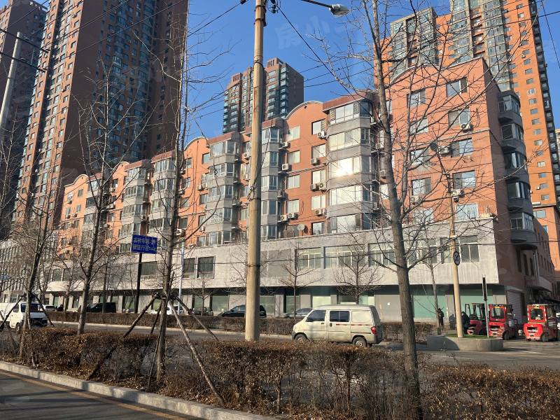 泊岸华庭园区图片