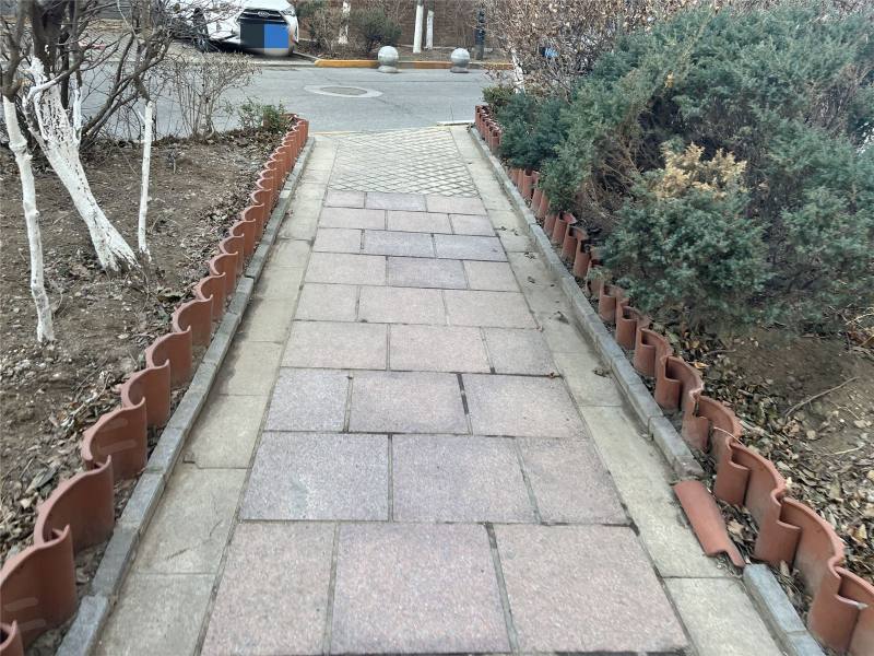 泊岸华庭园区图片