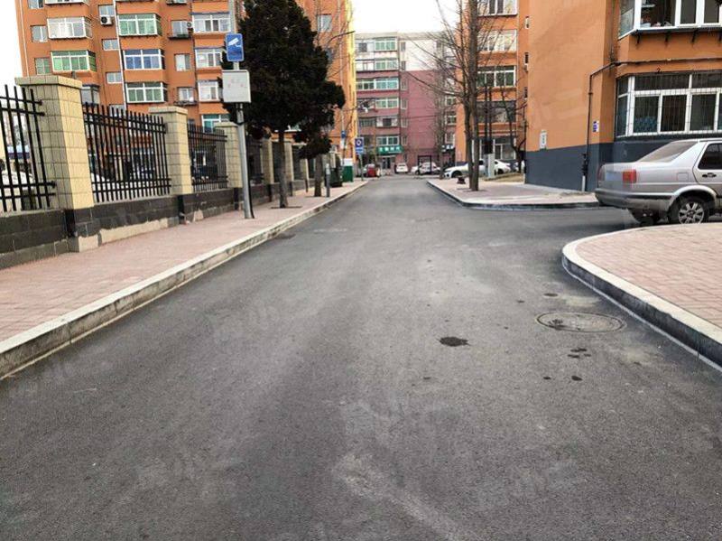 金山三小区园区图片