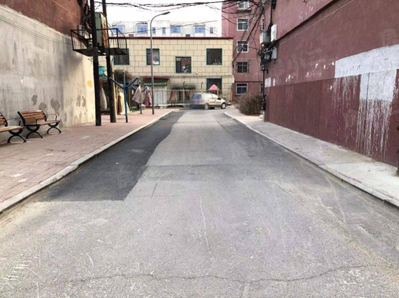 金山三小区园区图片