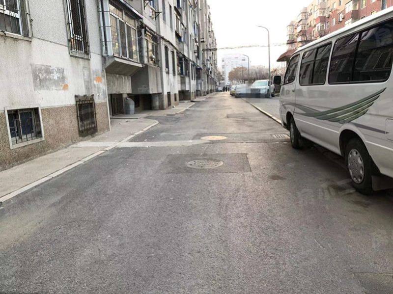 金山三小区园区图片