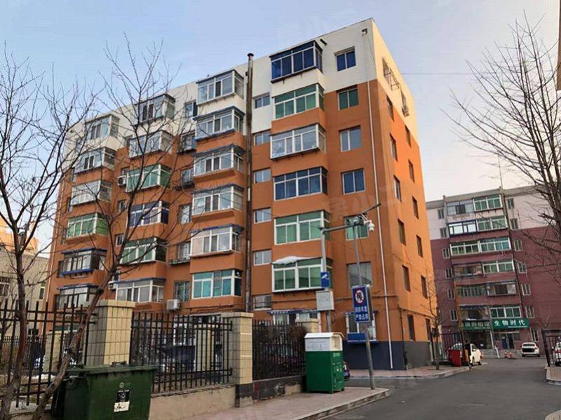 金山三小区园区图片