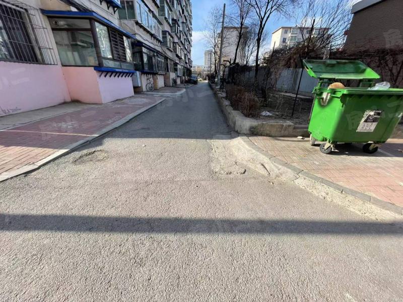 上园二小区园区图片